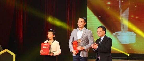 奏响科学与大众的和弦：曾凡一教授的科普绮梦之旅